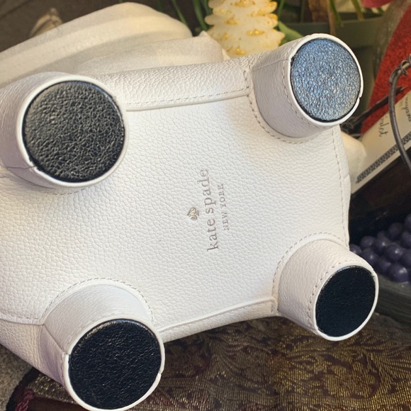 RARE🔥Authentic KATE SPADE Leather BEAR zip top Crosby - Picture 9 of 14